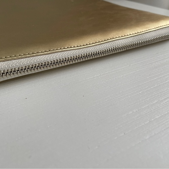 russell+hazel Gold iPad Tablet Folio Case - Picture 8 of 8